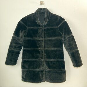 mbyM Black Faux Fur Quilted Coat Women’s M/L Soft Plush Scandinavian Mid‑Thigh